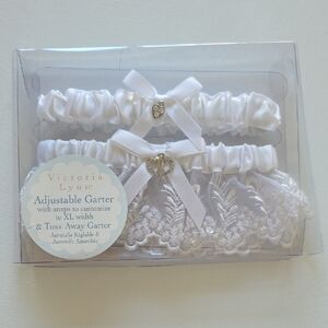 Darice Wedding - White Adjustable Garter Set with Heart Charms